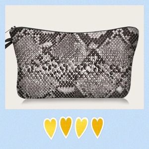 𝅺snakeskin Makeup Bag Zippered 8” X 6” New (#878)